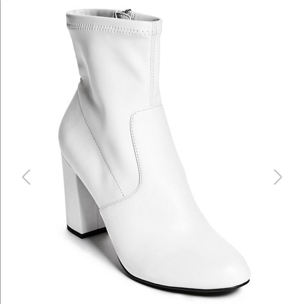GUESS white leather ankle booties